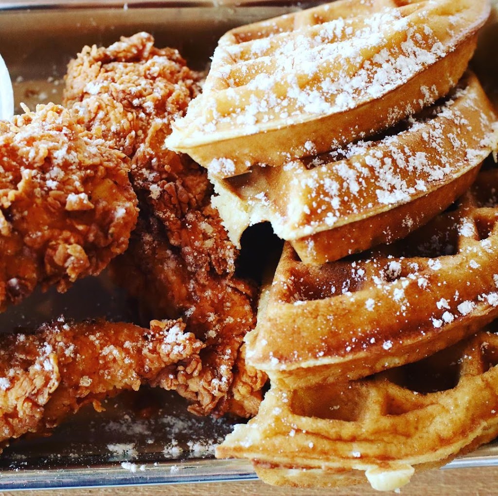 Gold Feather | restaurant | 834 Northwest Loop 410 Suite 106, San Antonio, TX 78216, USA | 2103422473 OR +1 210-342-2473