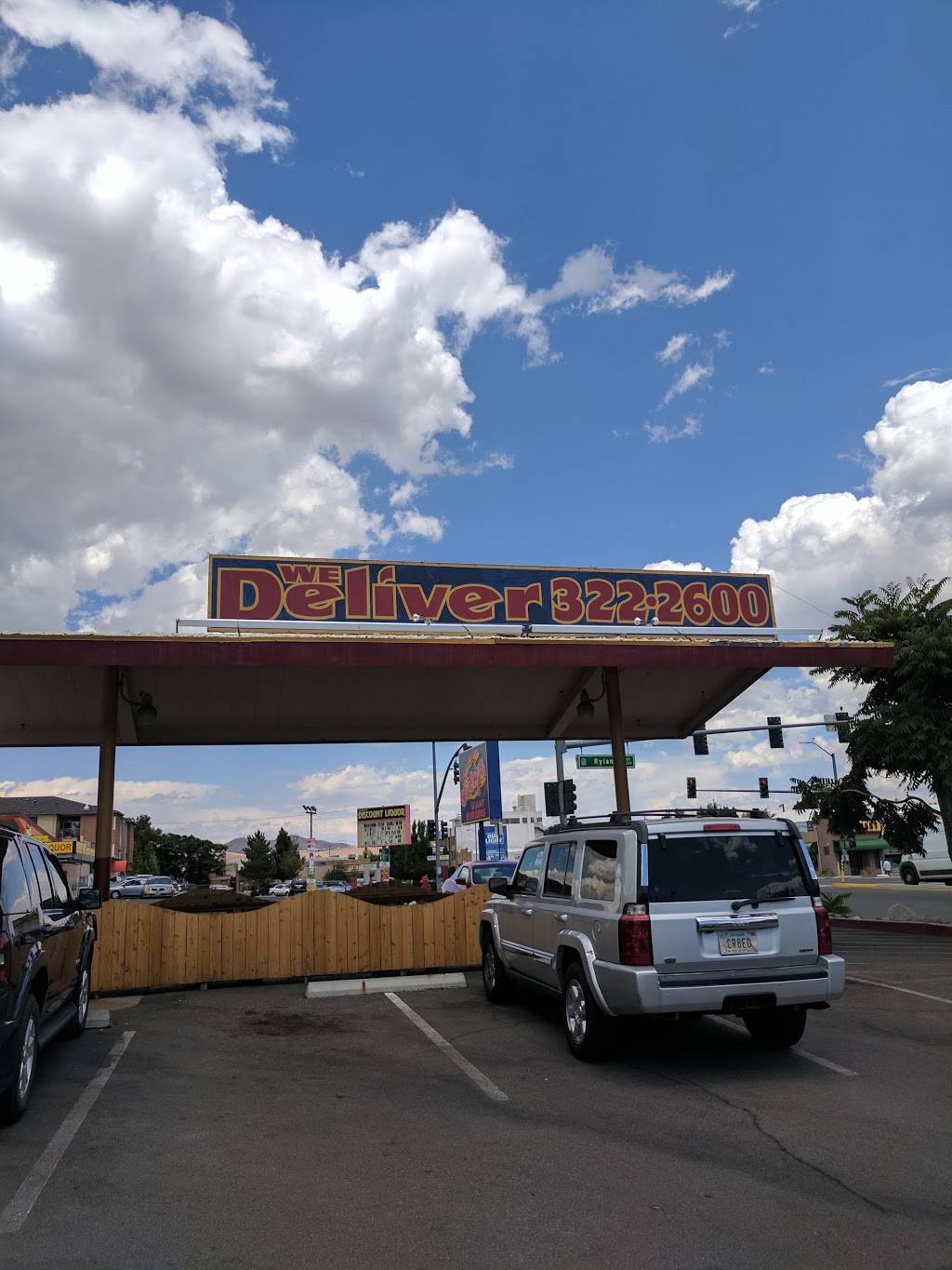 Juicys Giant Hamburgers | restaurant | 301 S Wells Ave, Reno, NV 89502, USA | 7753222600 OR +1 775-322-2600