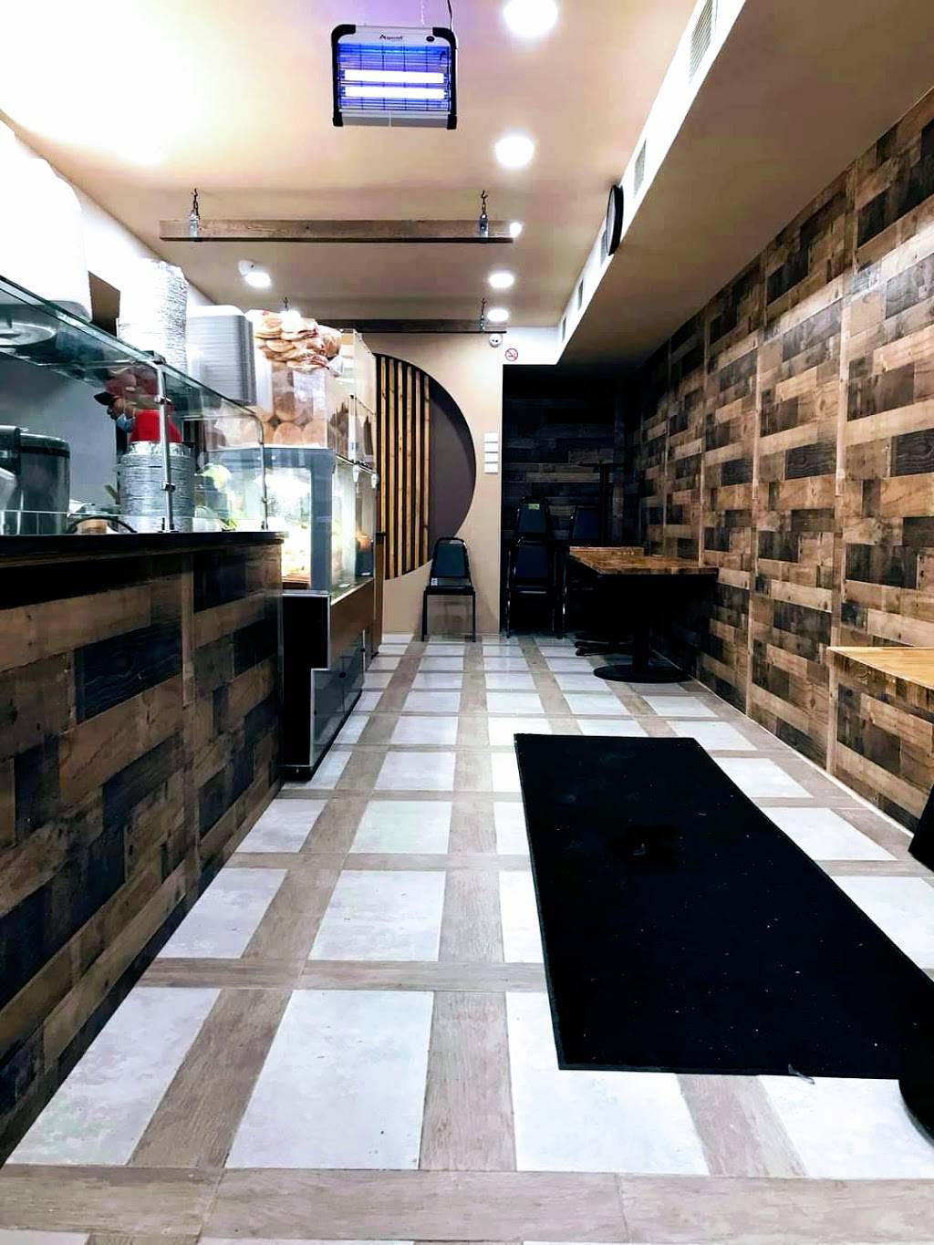 Shawarma station | restaurant | 2085 Lexington Ave, New York, NY 10035, USA | 9172612610 OR +1 917-261-2610