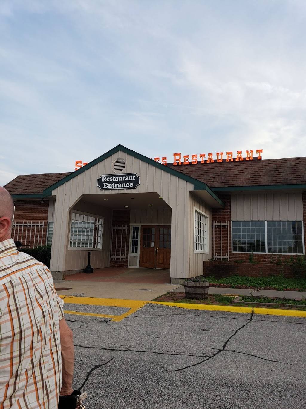 Seven Villages Restaurant | restaurant | 2213 U Ave, Williamsburg, IA 52361, USA | 3196682157 OR +1 319-668-2157