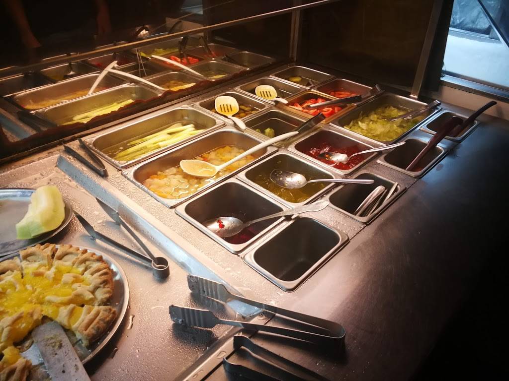 Chows Restaurant | restaurant | 335 Avenue Dorval, Dorval, QC H9S 3H6, Canada | 5146364770 OR +1 514-636-4770