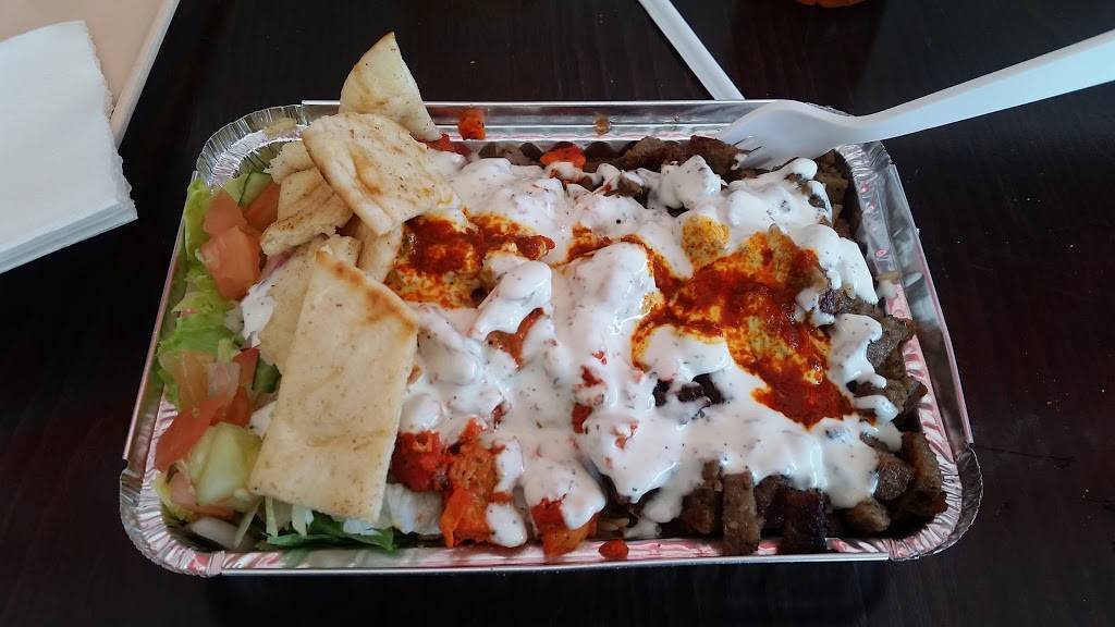 The Halal Bros of NY | restaurant | 24601 Jericho Turnpike, Queens, NY 11426, USA | 7184813183 OR +1 718-481-3183