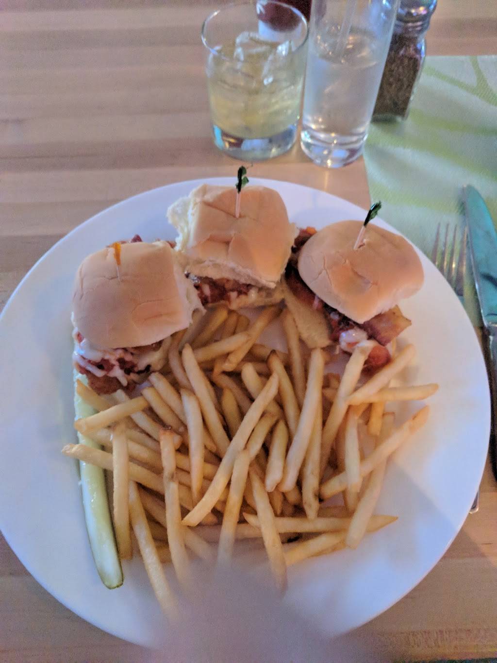 Hotel Victor Bar & Grill | restaurant | 77 Hudson St, Hoboken, NJ 07030, USA | 2019429555 OR +1 201-942-9555