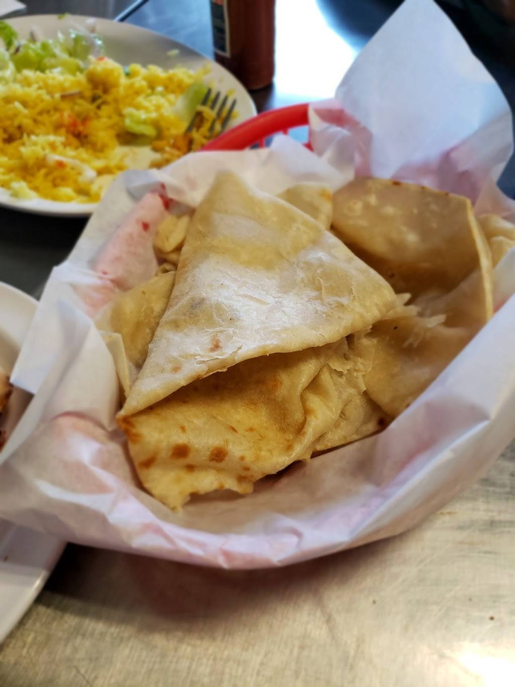 Las Labradas | restaurant | Local 19 y 20, Av de los Insurgentes 18137, Río Tijuana 3a. Etapa, Rio Tijuana 3ra Etapa, 22226 Tijuana, B.C., Mexico | 016646251736 OR +52 664 625 1736