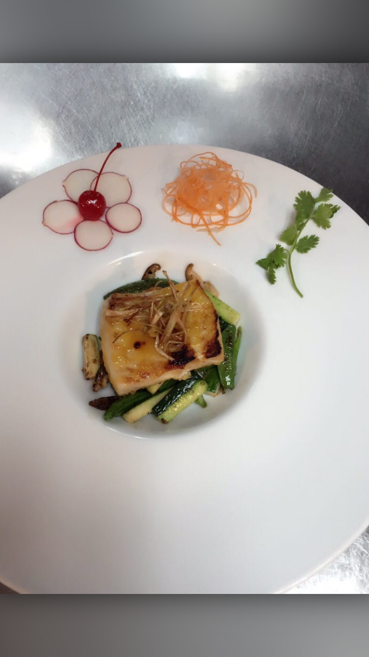 Kiku Sushi | restaurant | 361 7th Ave, Brooklyn, NY 11215, USA | 7184992288 OR +1 718-499-2288