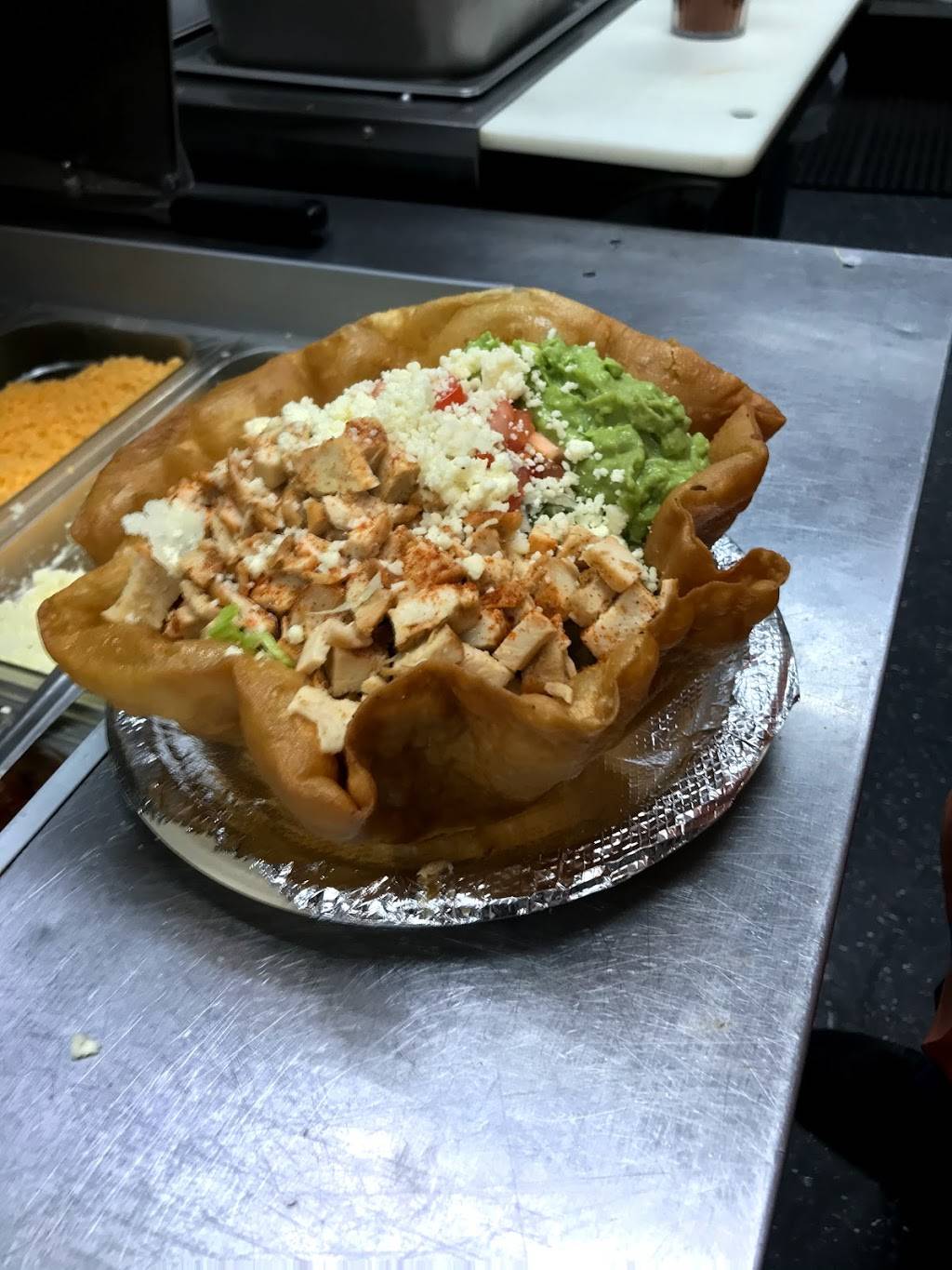 Ponchos Mexican Eatery | restaurant | 907 W 24th St, Austin, TX 78705, USA | 5126098672 OR +1 512-609-8672