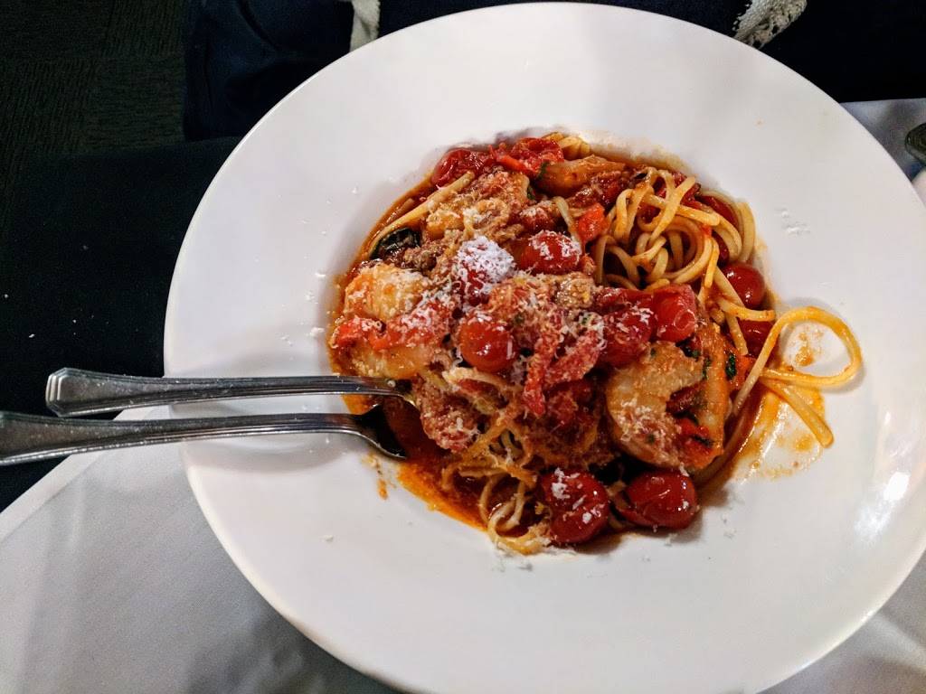 Coppolas Ristorante & Banquet Facility | restaurant | 203 Carlton St, St. Catharines, ON L2R 1S1, Canada | 9056886694 OR +1 905-688-6694