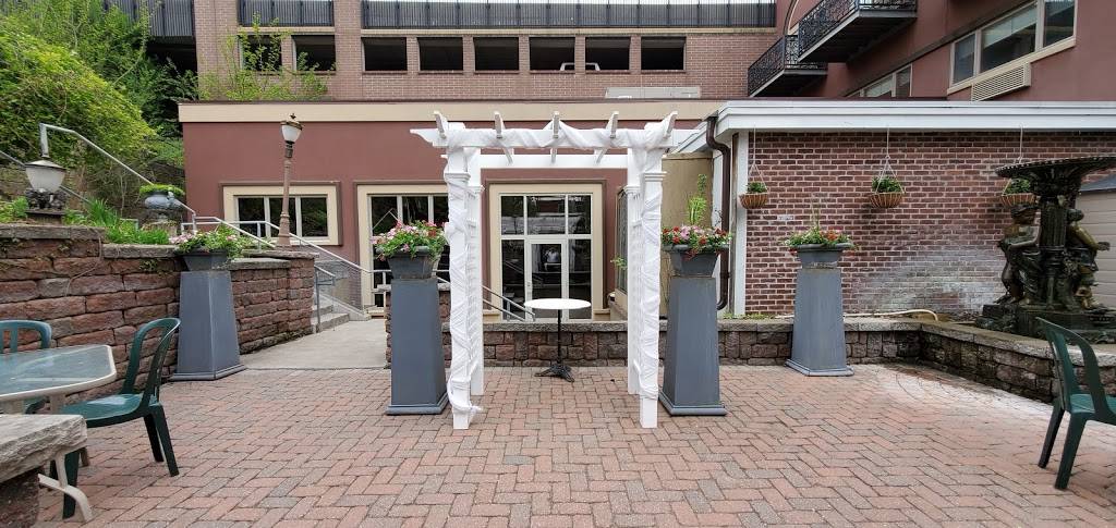 Lowell Inn | restaurant | 102 2nd St N, Stillwater, MN 55082, USA | 6514391100 OR +1 651-439-1100