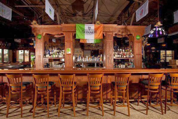 Paddy Wagon Irish Pub | restaurant | 150 E Main St, Richmond, KY 40475, USA | 8596251054 OR +1 859-625-1054