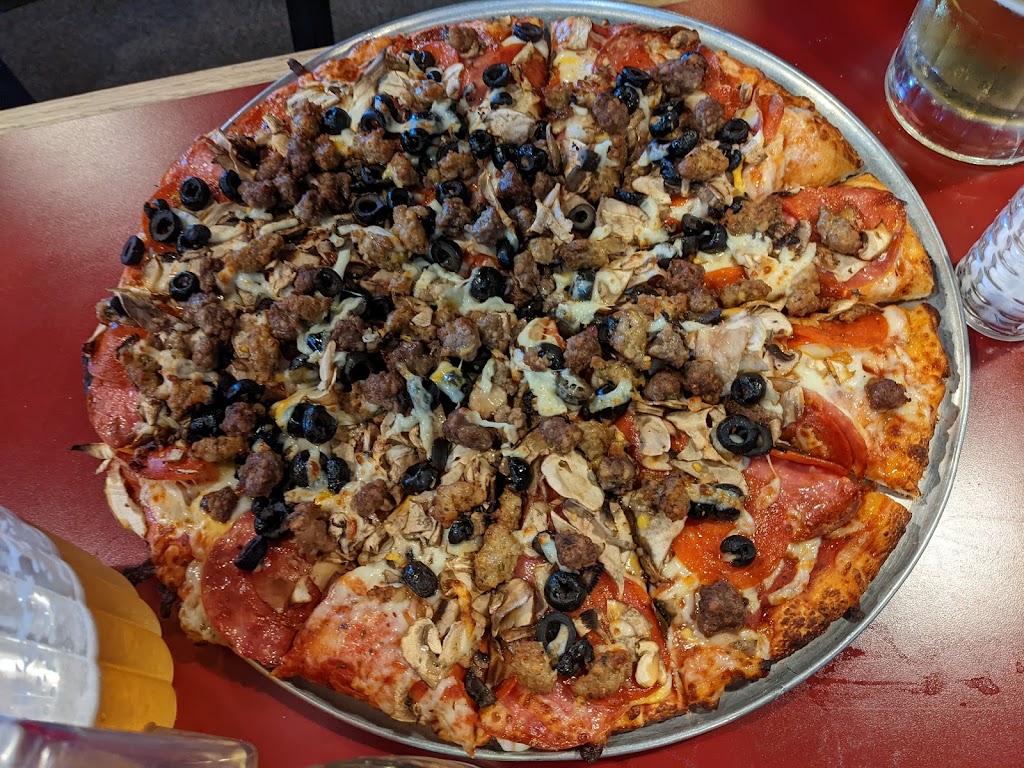 Abbys Legendary Pizza | meal takeaway | 825 E Pine St, Central Point, OR 97502, USA | 5416641124 OR +1 541-664-1124