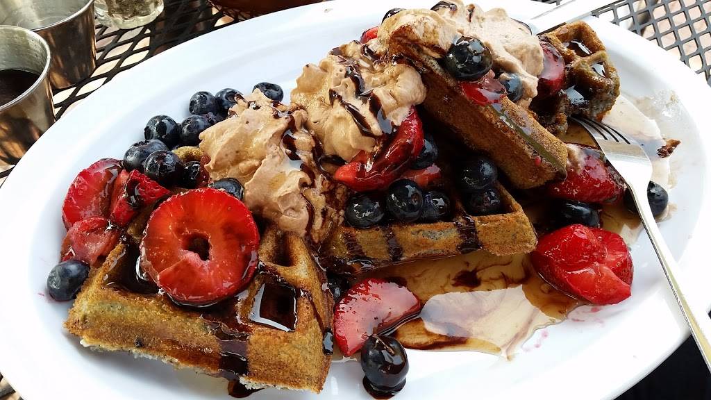 Tia Betty Blues | cafe | 1248 San Mateo Blvd SE, Albuquerque, NM 87108, USA | 5052681955 OR +1 505-268-1955