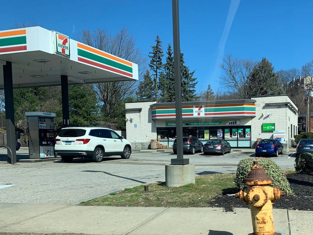 7-Eleven | bakery | 400 Foxon Blvd, New Haven, CT 06513, USA | 2034671505 OR +1 203-467-1505