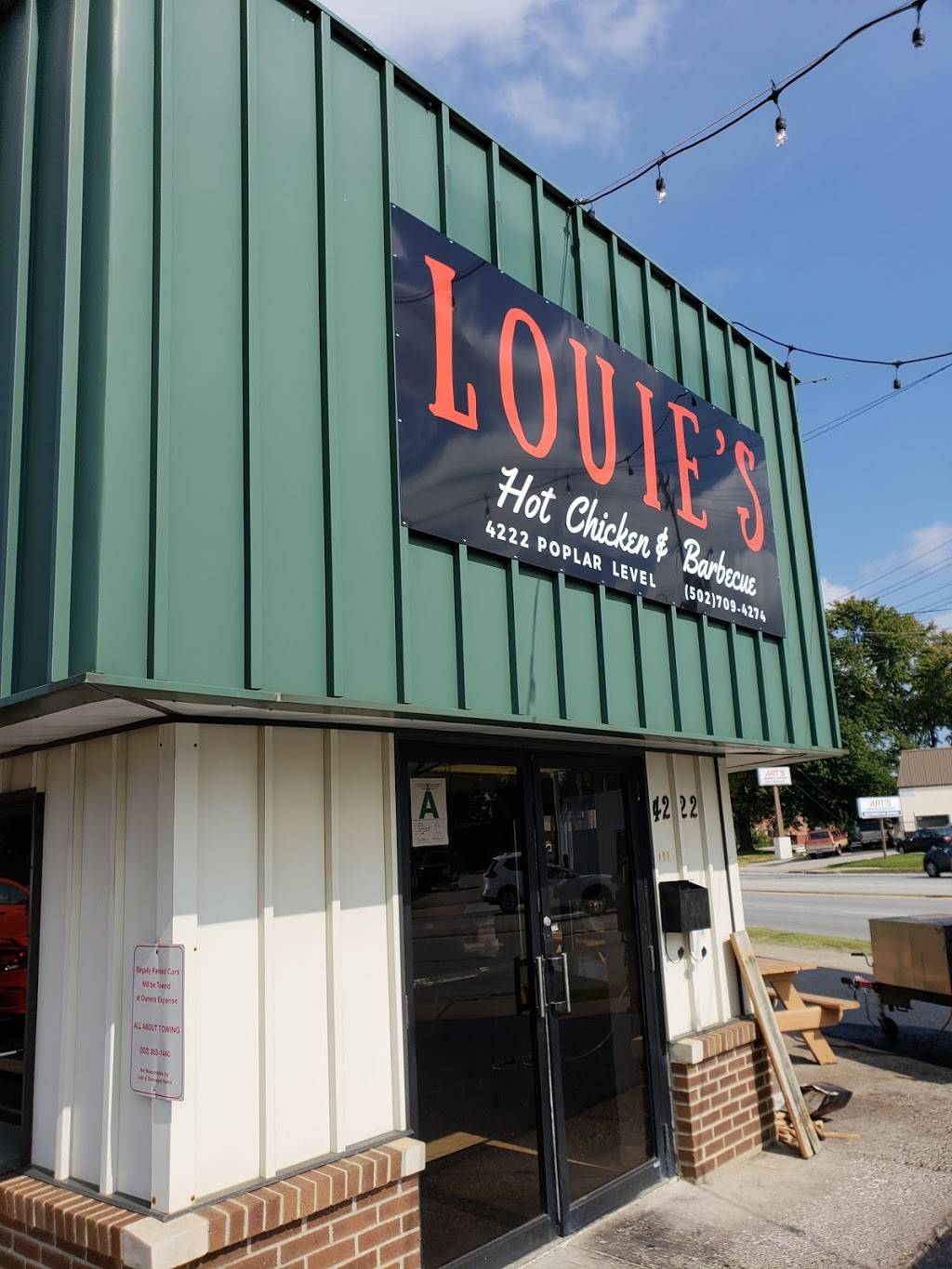 Louies Hot Chicken & Barbecue | restaurant | 4222 Poplar Level Rd, Louisville, KY 40213, USA | 5027094274 OR +1 502-709-4274