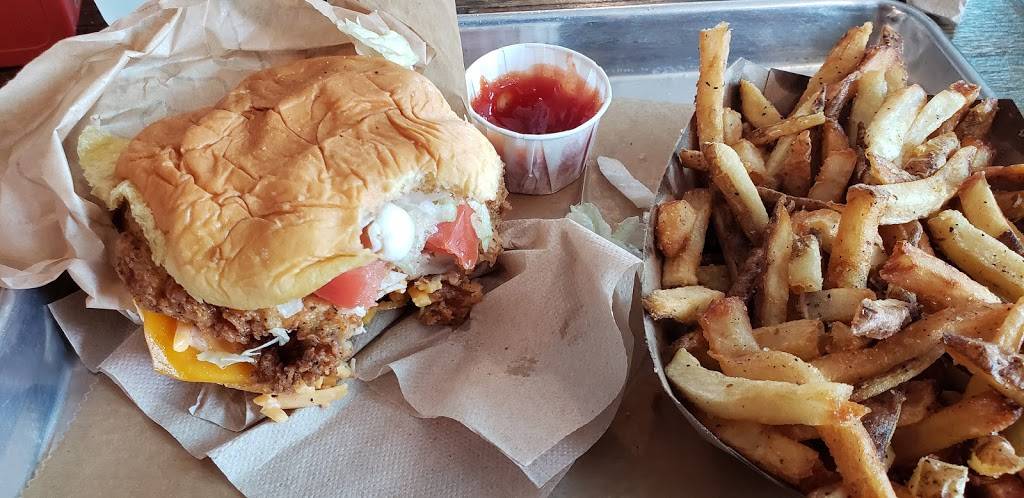 Boxcar Bettys | restaurant | 1922 Savannah Hwy, Charleston, SC 29407, USA | 8432257470 OR +1 843-225-7470