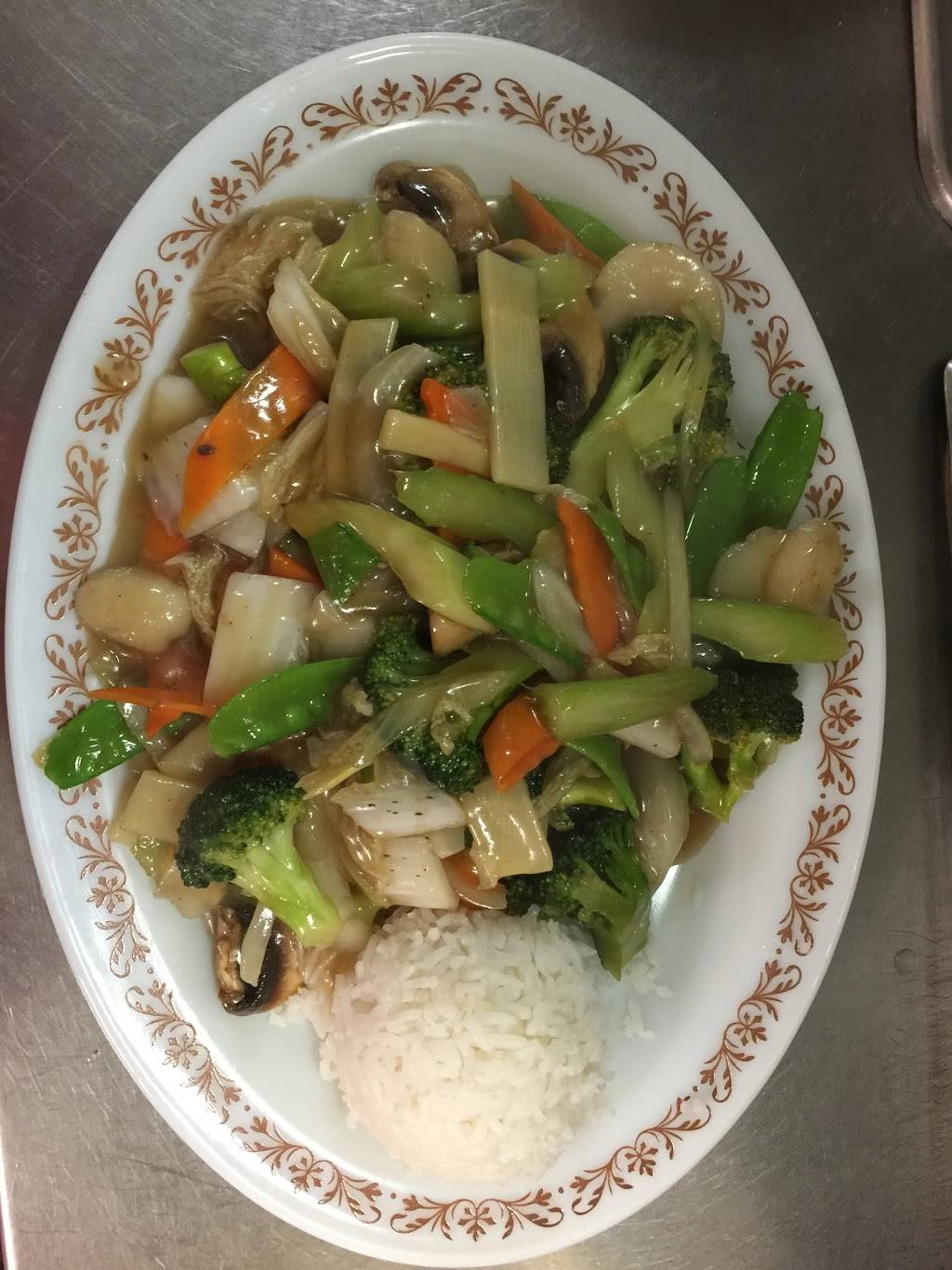 Leos Chow Mein | restaurant | 1059 Hudson Rd, St Paul, MN 55106, USA | 6517710305 OR +1 651-771-0305