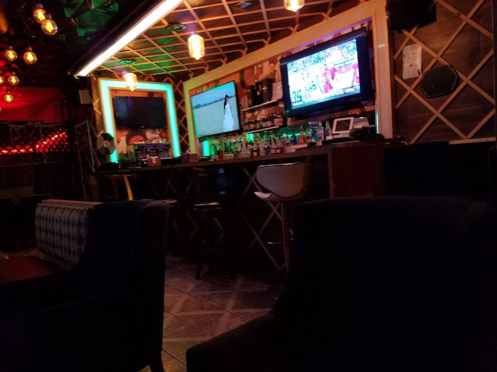 Bettys Gojo Restaurant & Lounge-Hooka Bar | restaurant | 7616 Georgia Ave NW, Washington, DC 20012, USA | 2027221256 OR +1 202-722-1256