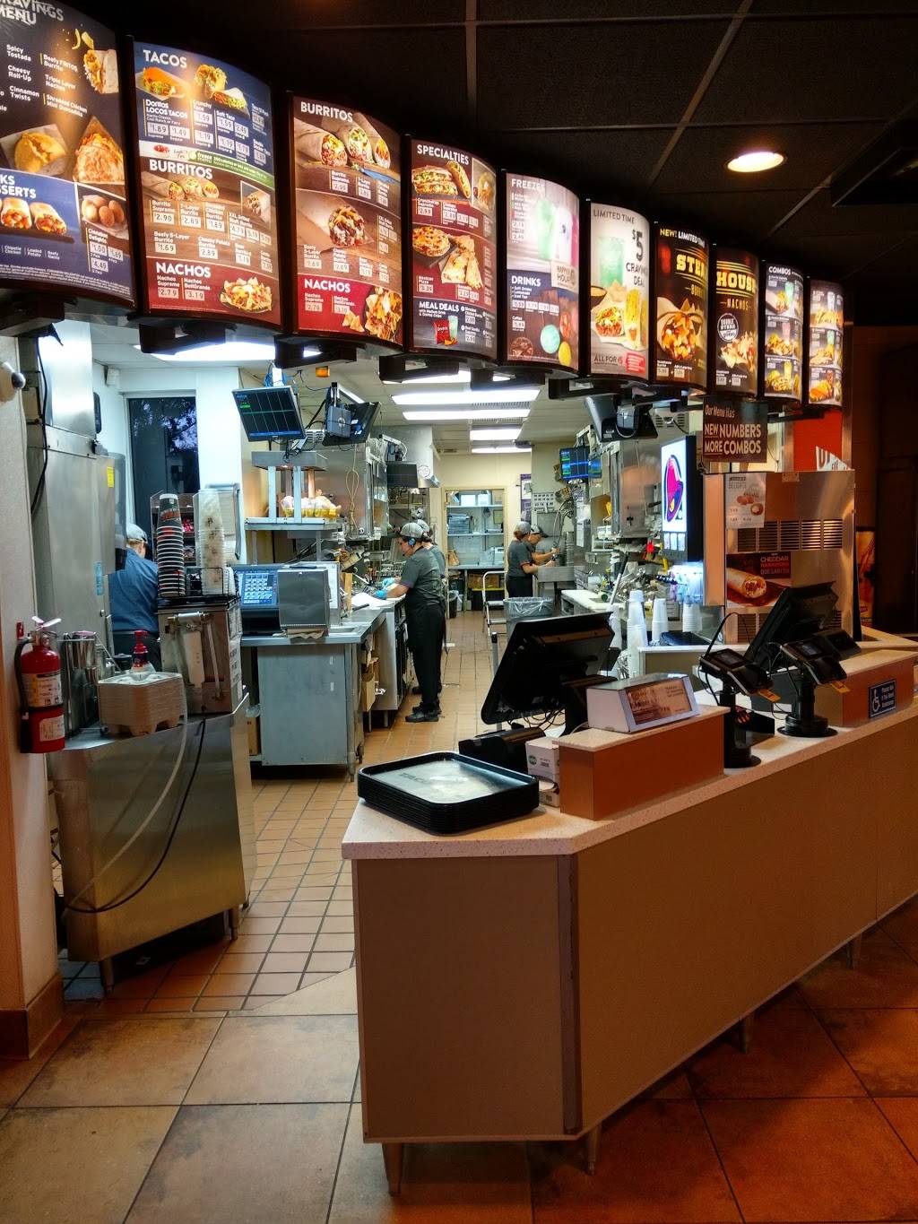Taco Bell | meal takeaway | 15201 SW 104th St, Miami, FL 33196, USA | 3054080858 OR +1 305-408-0858