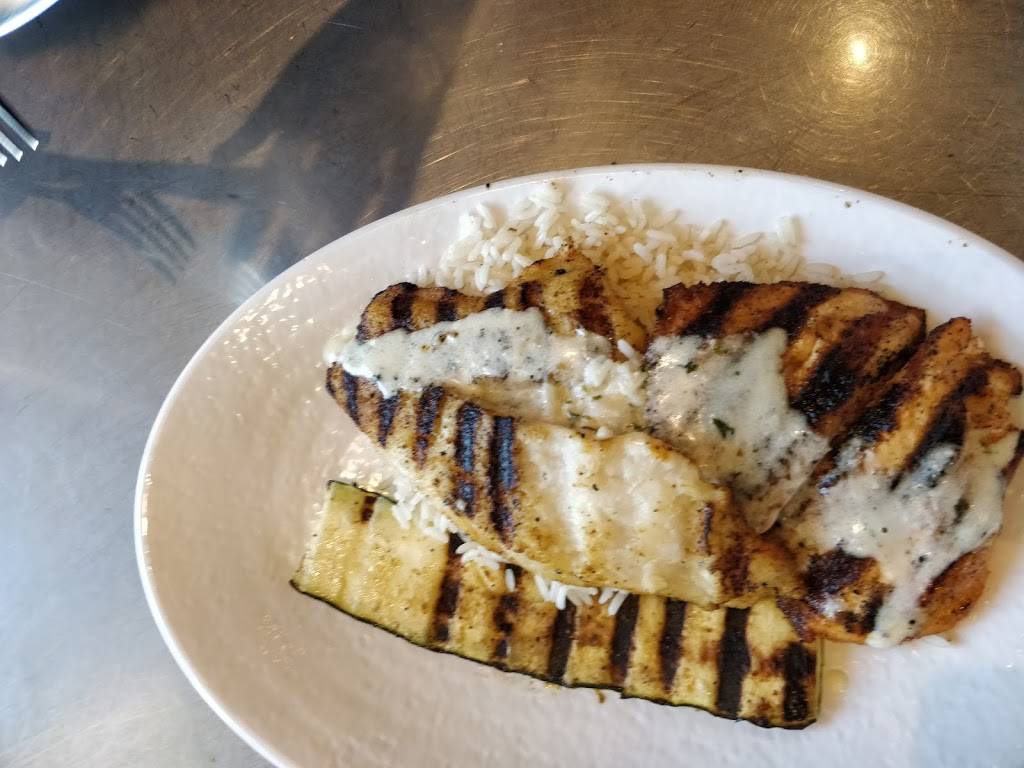 California Fish Grill | restaurant | 6435 Canoga Ave, Woodland Hills, CA 91367, USA | 8189283830 OR +1 818-928-3830