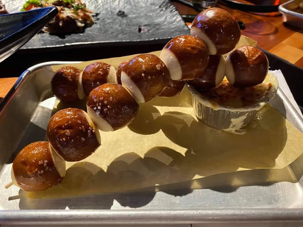 Wooden Robot Brewery | restaurant | 1440 S Tryon St UNIT 110, Charlotte, NC 28203, USA | 9808197875 OR +1 980-819-7875