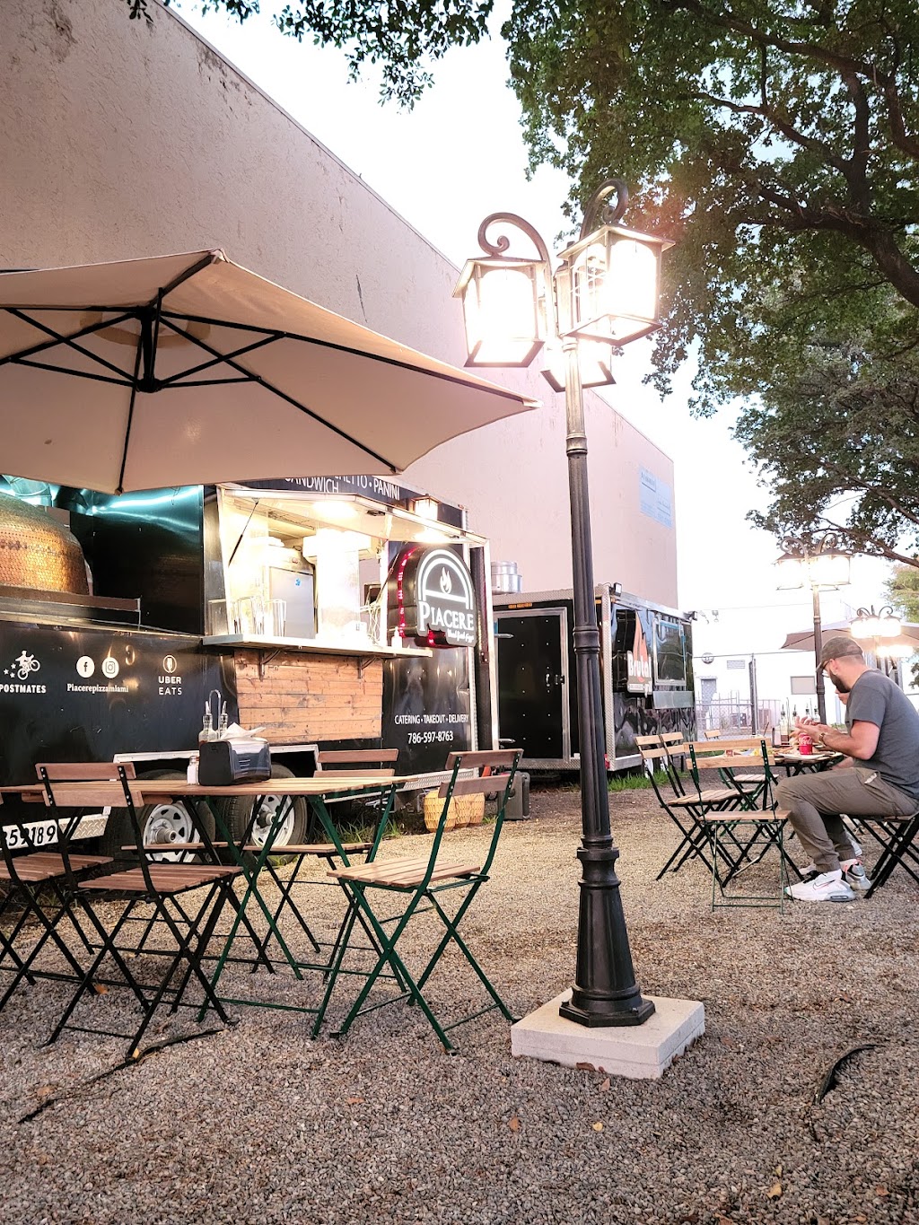 Piacere Wood Fired Pizza | restaurant | 12351 NW 7th Ave, North Miami, FL 33168, USA | 7867313129 OR +1 786-731-3129