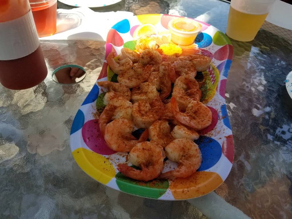 Palm Gardens Restaurant and Marina | restaurant | 1661 Palm Garden St, Tavares, FL 32778, USA | 3523432024 OR +1 352-343-2024