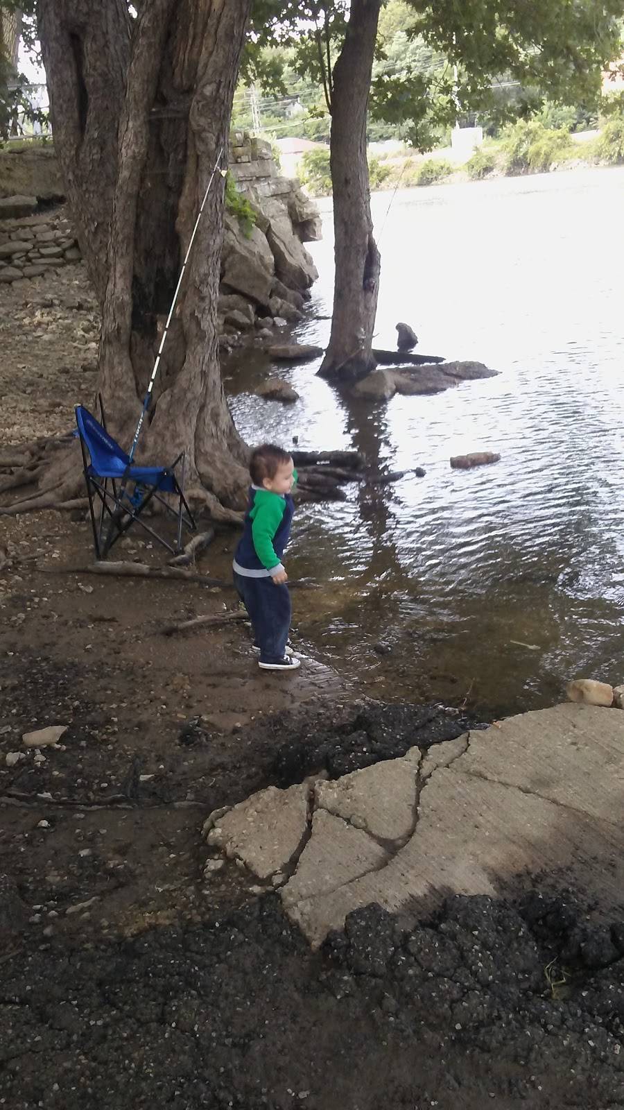 Brandys | restaurant | 1519 Water St, Peru, IL 61354, USA | 8152201744 OR +1 815-220-1744