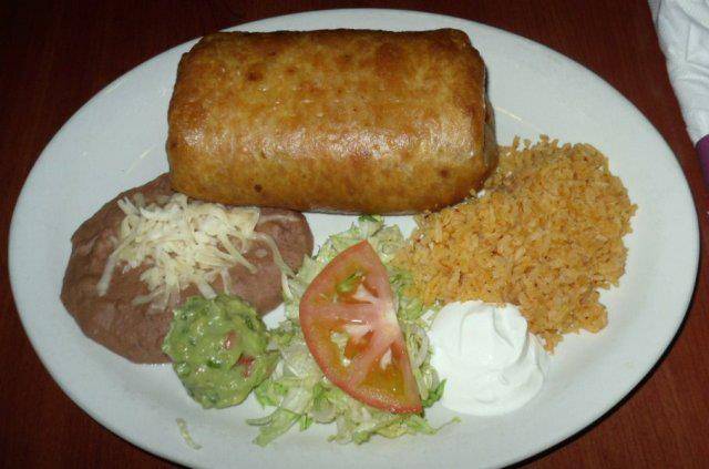 Quinta Carmina Mexican Cuisine | restaurant | 758 Beloit Rd, Belvidere, IL 61008, USA | 8155474411 OR +1 815-547-4411