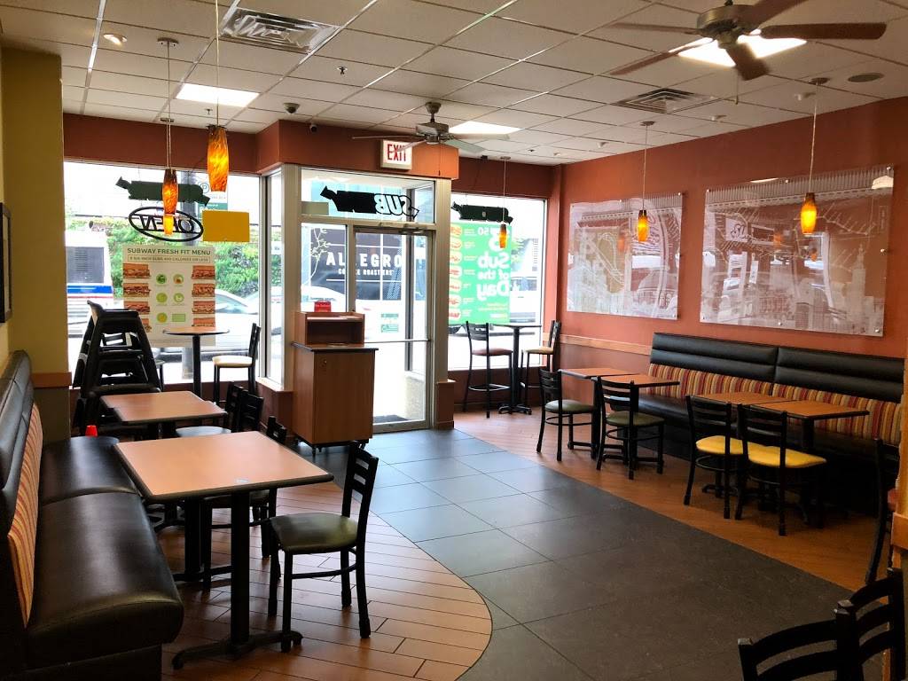 SUBWAY®Restaurant | restaurant | 3167 N Lincoln Ave, Chicago, IL 60657, USA | 7732442266 OR +1 773-244-2266