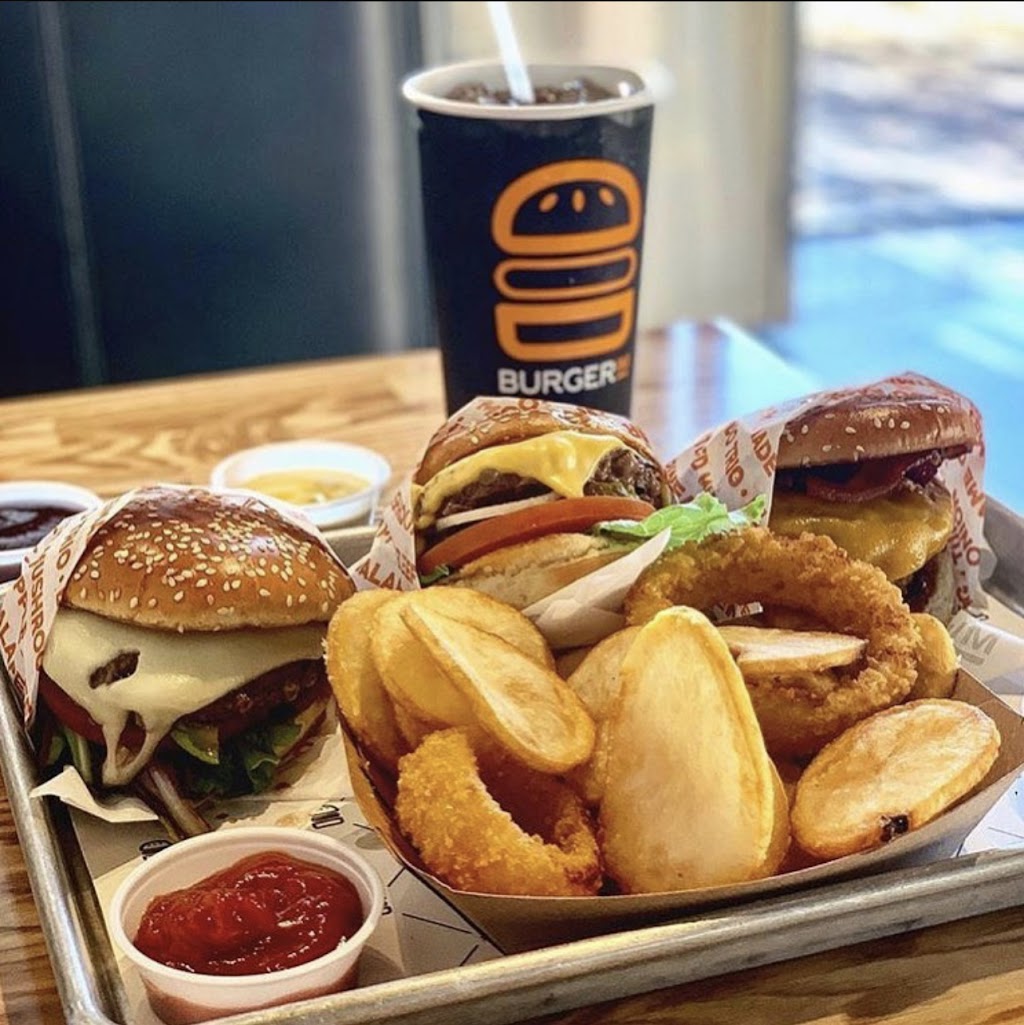 BurgerIM | restaurant | 1060 Flatbush Ave, Brooklyn, NY 11226, USA | 3474420507 OR +1 347-442-0507