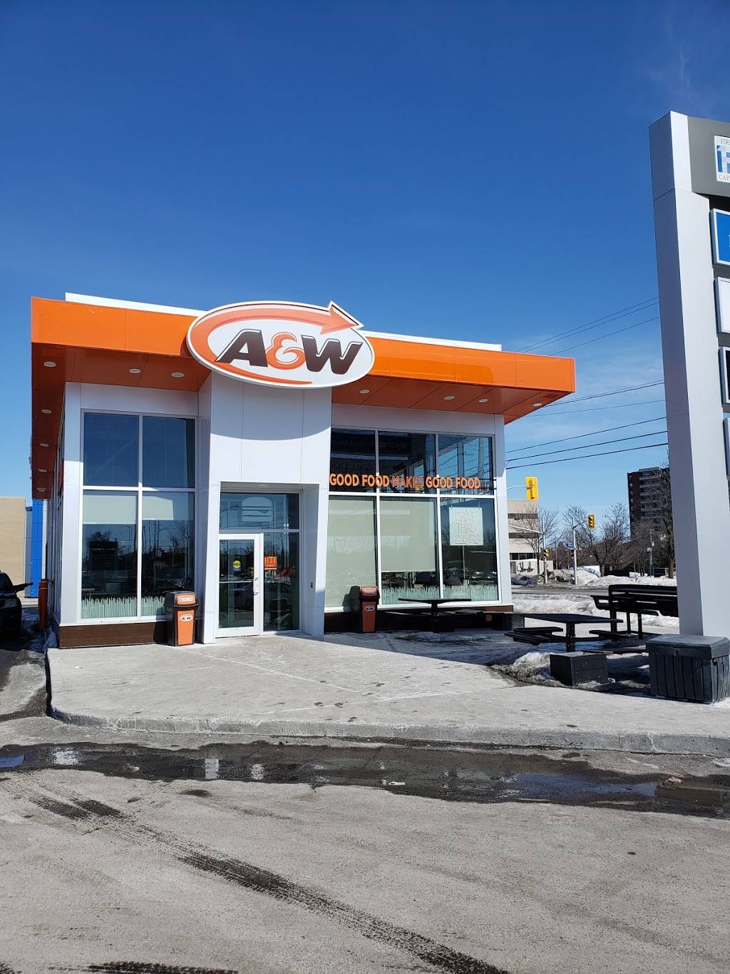 A&W Canada | restaurant | 1454 Merivale Rd, Nepean, ON K2E 5P1, Canada | 6132866044 OR +1 613-286-6044