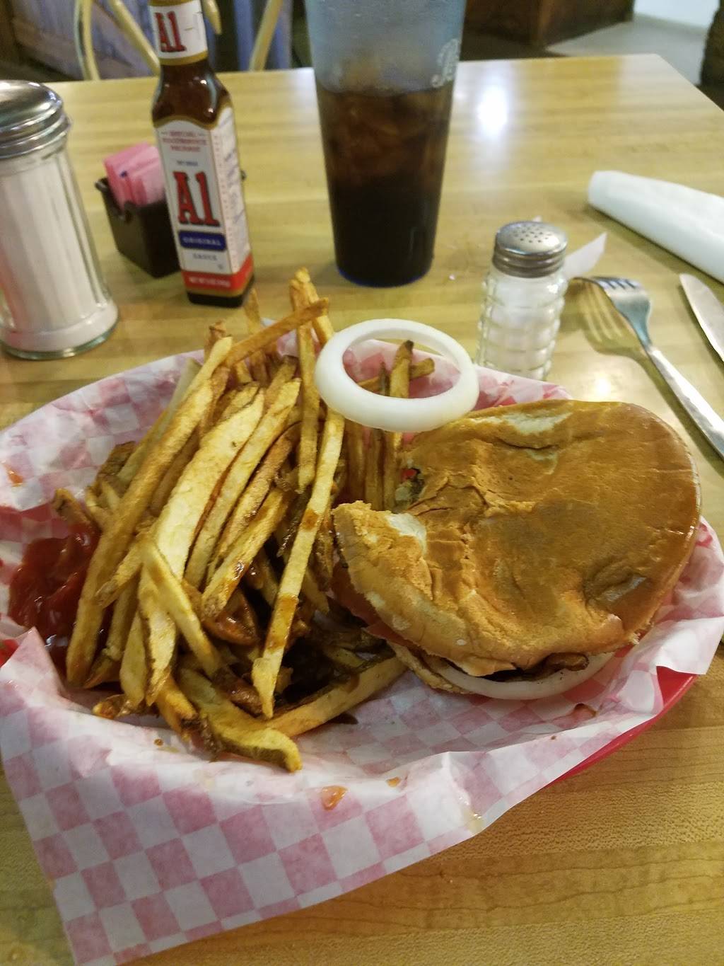 Cattlemans Family Restaurant | restaurant | 304 W Main St, Green Forest, AR 72638, USA | 8707266032 OR +1 870-726-6032