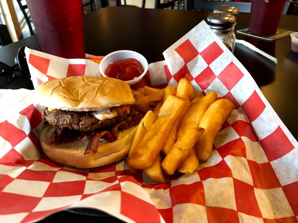 Red Heron Cafe | meal delivery | 118 Harrison St, Williamston, NC 27892, USA | 2525084670 OR +1 252-508-4670