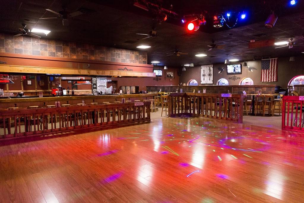 The Boulevard Live Entertainment Restaurant | restaurant | 1036 Lafferty Ln, Dover, DE 19901, USA | 3022649322 OR +1 302-264-9322
