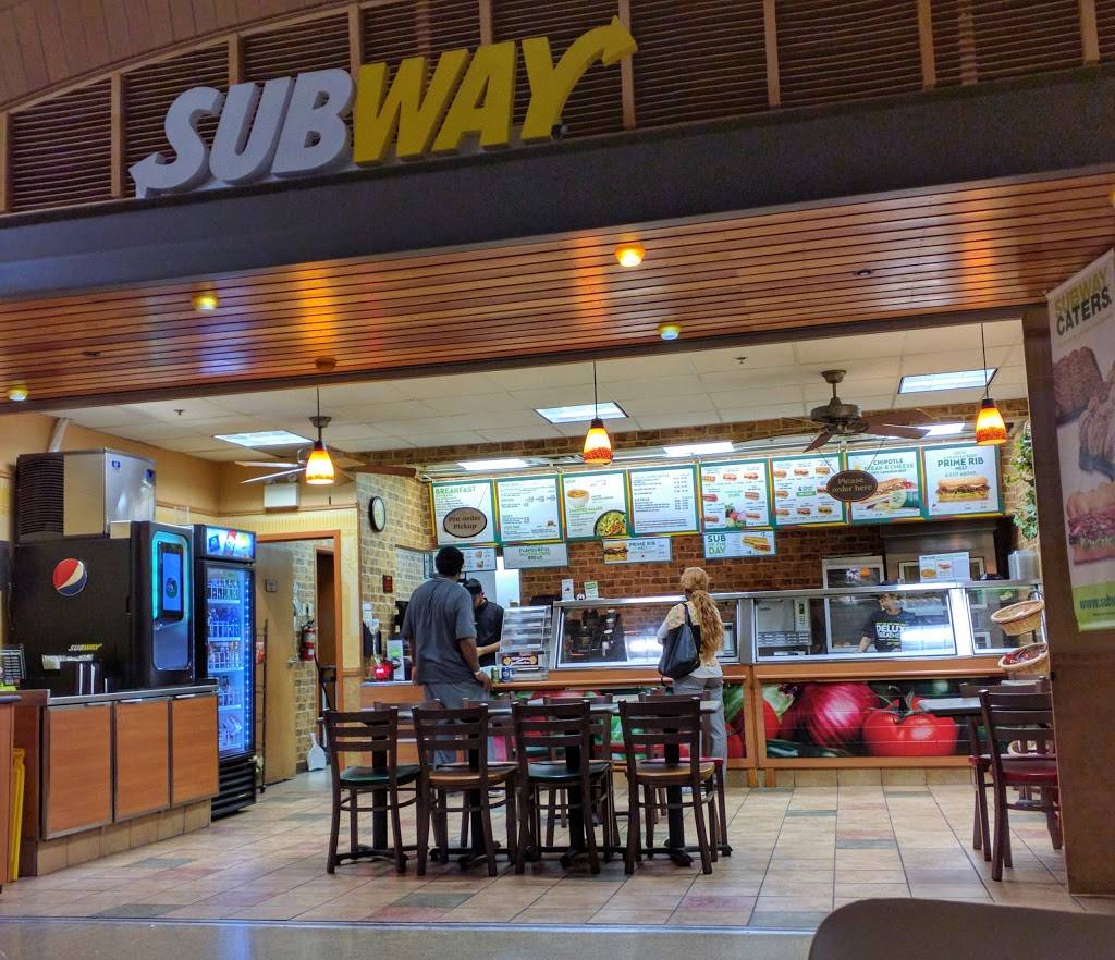 Subway | restaurant | Credit Valley Hospital, 2200 Eglinton Ave W Unit 6, Mississauga, ON L5M 2N1, Canada | 9058133858 OR +1 905-813-3858