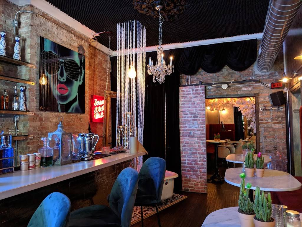 Eighteen30 | restaurant | 9 Clarence Square, Toronto, ON M5V 1H1, Canada | 4165193006 OR +1 416-519-3006