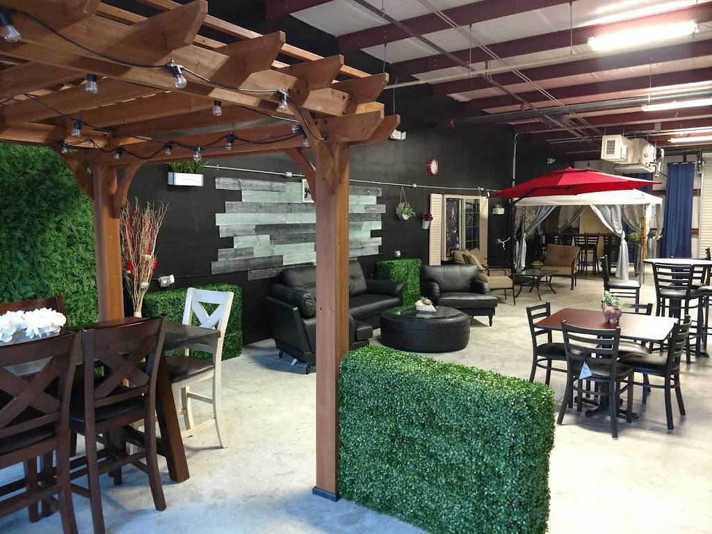 The Warehouse WiFi Market | restaurant | 1241 W Airport Blvd, Sanford, FL 32773, USA | 3212996960 OR +1 321-299-6960