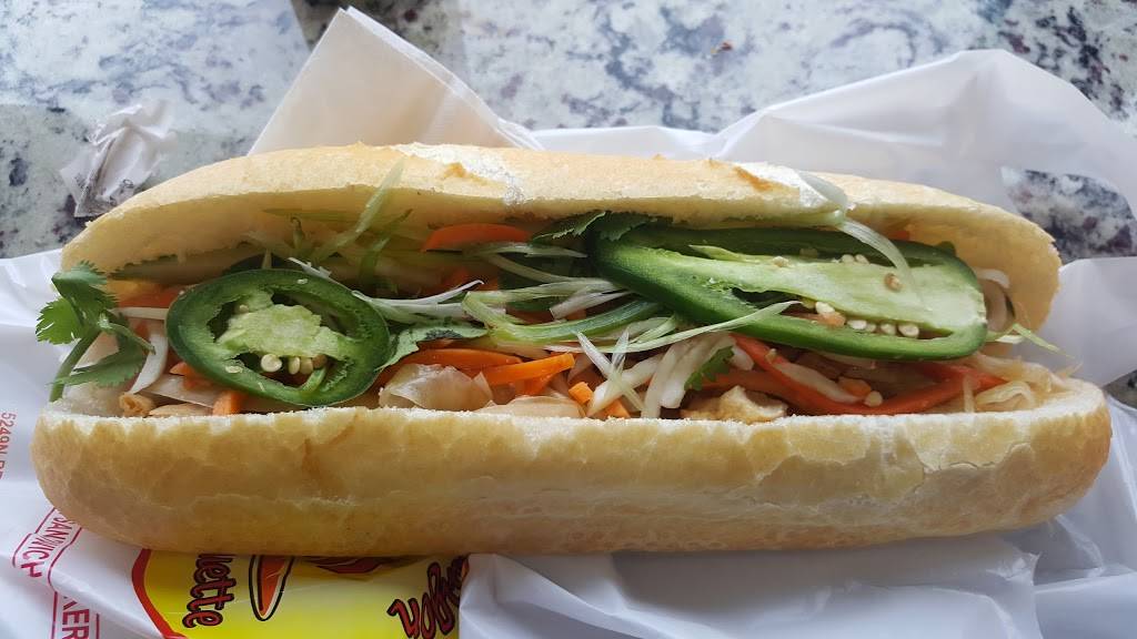 Little Saigon Baguette | restaurant | 5251 N Broadway, Chicago, IL 60640, USA | 7739449026 OR +1 773-944-9026