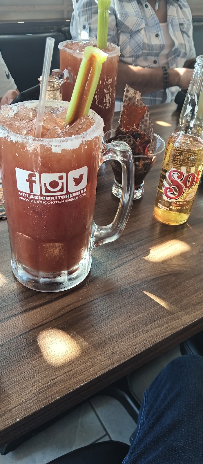Clasico Kitchen Bar - Zaragoza | restaurant | 3015 N Zaragoza Rd, El Paso, TX 79938, USA | 9156335023 OR +1 915-633-5023