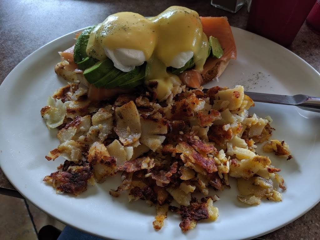 Sammys Family Restaurant | restaurant | 2 Cameron Dr, Ancaster, ON L9G 2L3, Canada | 9056486756 OR +1 905-648-6756