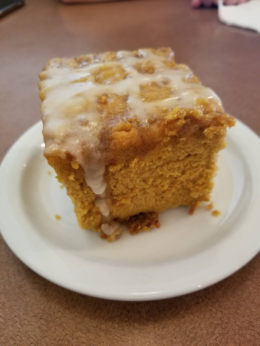 The Cracked Egg | restaurant | 7660 W Cheyenne Ave # 125, Las Vegas, NV 89129, USA | 7023957981 OR +1 702-395-7981