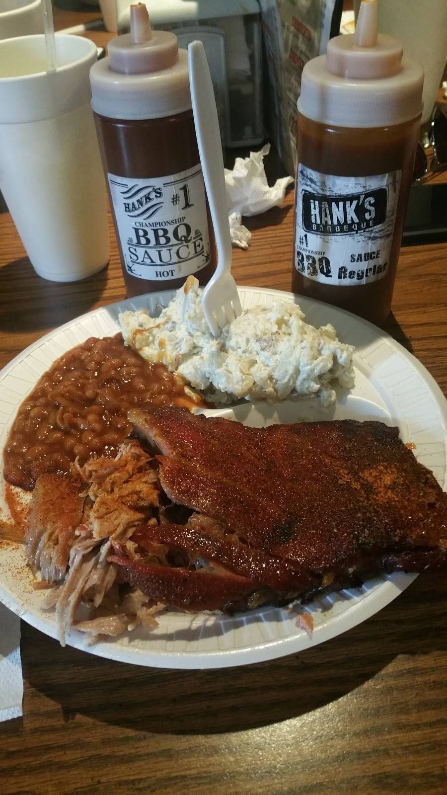 Hanks #1 BBQ | restaurant | 5809 US-45, Columbus, MS 39705, USA | 6623274233 OR +1 662-327-4233