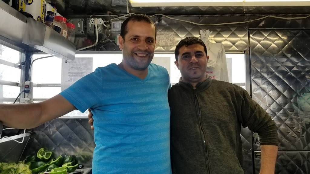 Star grill halal food | restaurant | 400 M.L.K. Jr. Blvd, Wilmington, DE 19801, USA | 3028974067 OR +1 302-897-4067