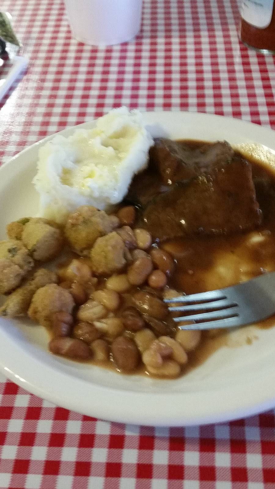 Country Cafe | restaurant | 1710 Fairview Blvd, Fairview, TN 37062, USA | 6157990215 OR +1 615-799-0215