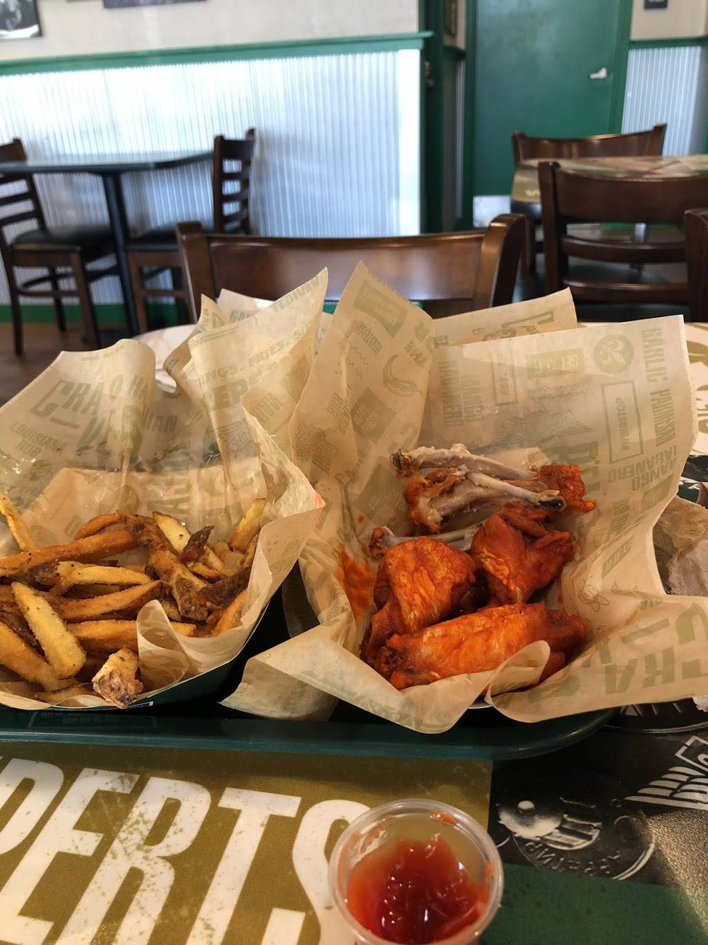 Wingstop | restaurant | 14215 Centreville Square B, Centreville, VA 20121, USA | 7038669464 OR +1 703-866-9464