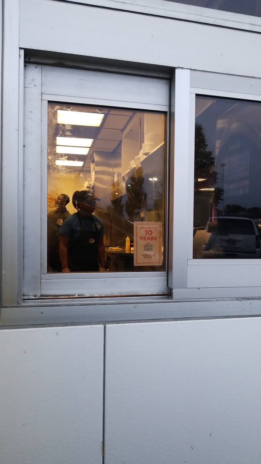 White Castle | restaurant | 5910 Crawfordsville Rd, Speedway, IN 46224, USA | 3172416316 OR +1 317-241-6316