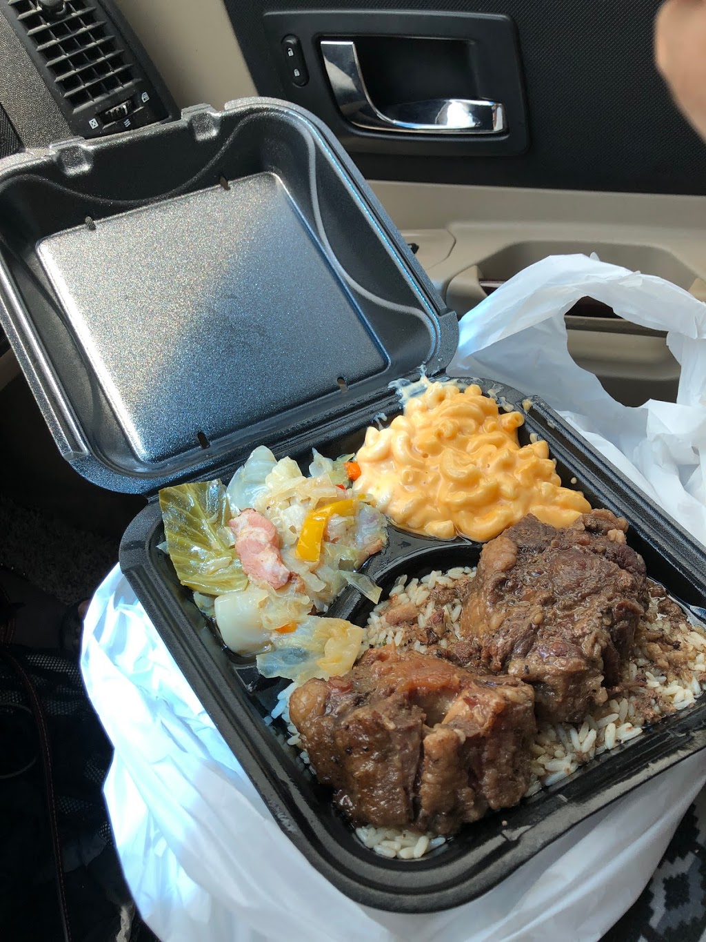 Kiss the Cook Cafe | restaurant | 701 Owens St, Prichard, AL 36610, USA | 2517251749 OR +1 251-725-1749