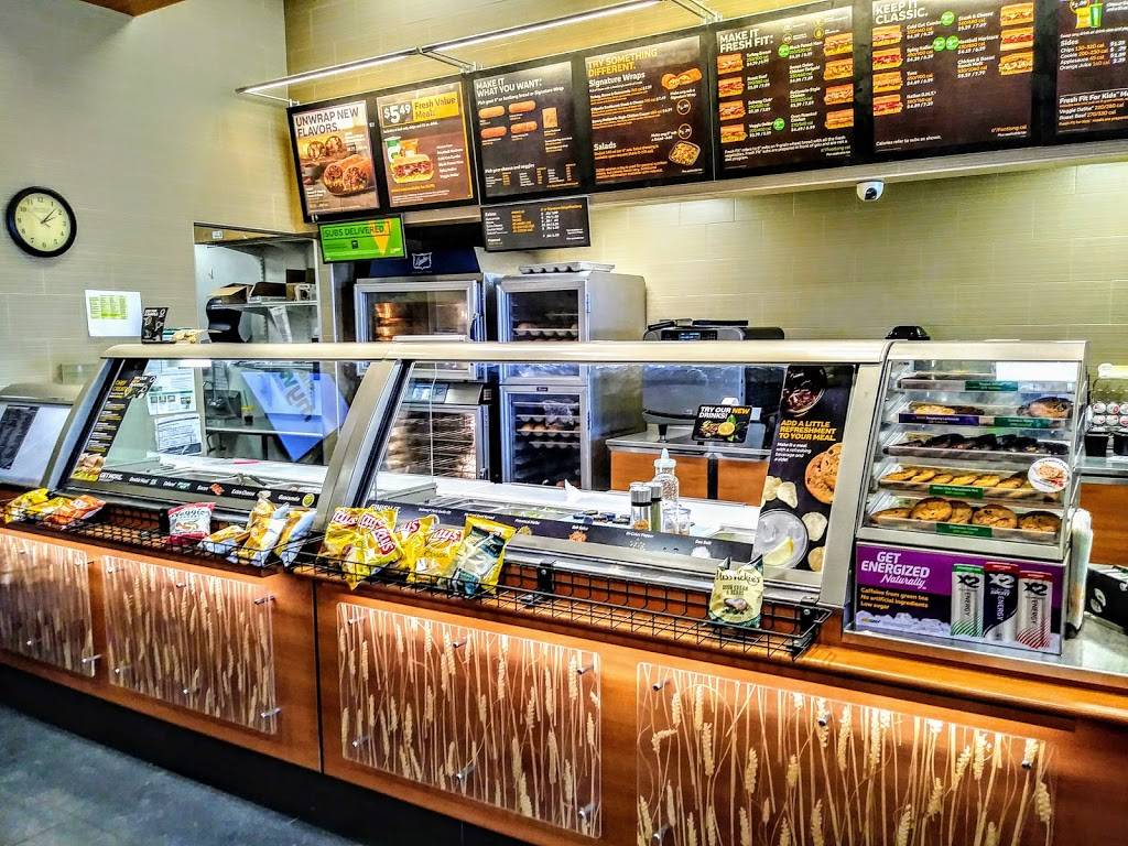 Subway | restaurant | 9900 Universal Blvd, Orlando, FL 32819, USA | 4079651323 OR +1 407-965-1323