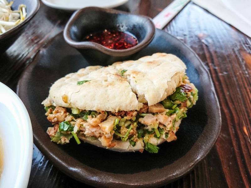 Grandpa Noodle Gallery | restaurant | 926 S 16th St, Ames, IA 50010, USA | 5154505398 OR +1 515-450-5398