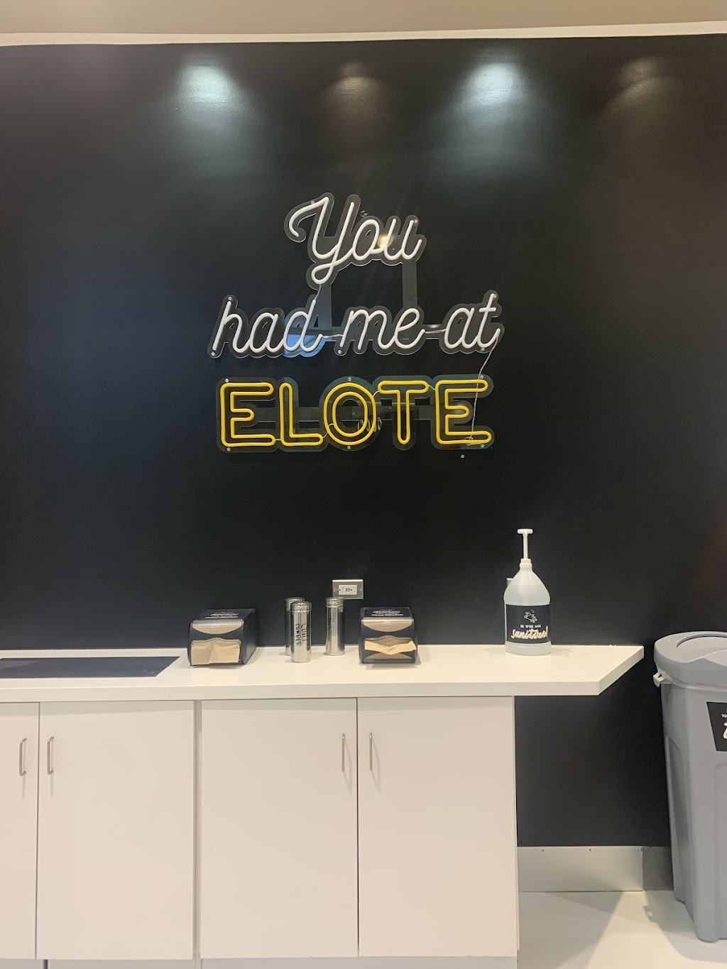 Eloteca | restaurant | 13350 Dallas Pkwy, Dallas, TX 75240, USA | 4693720082 OR +1 469-372-0082