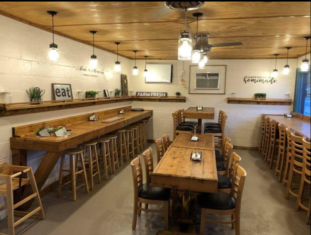 Tastebudz Southern Kitchen | restaurant | 363 E Broadway St, Newport, TN 37821, USA | 4235328550 OR +1 423-532-8550